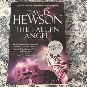 David Hewson - The Fallen Angel (Purple Cover)